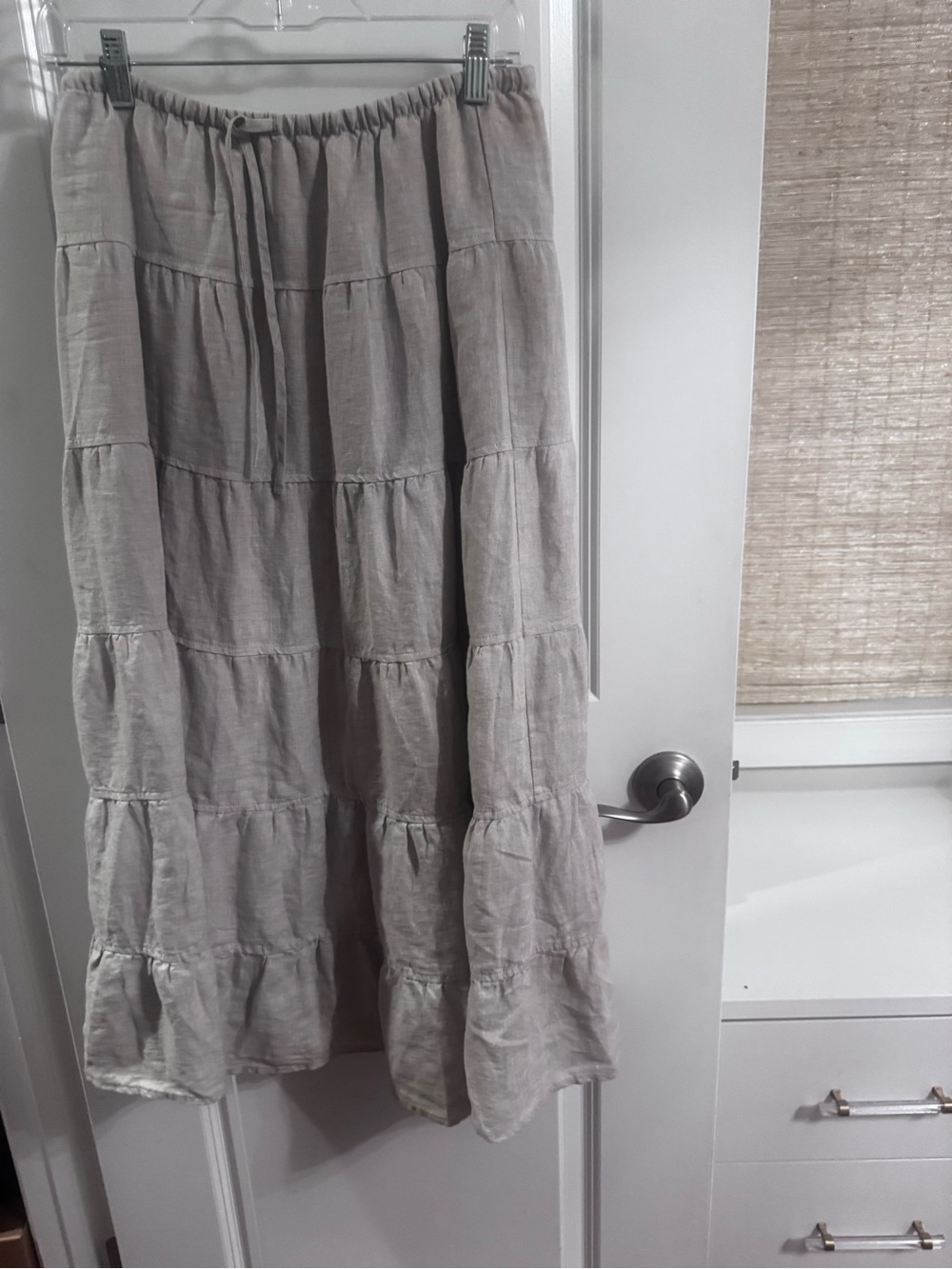 Aritzia Tiered Maxi Skirt in ecru- only worn once! - Picture 4 of 6